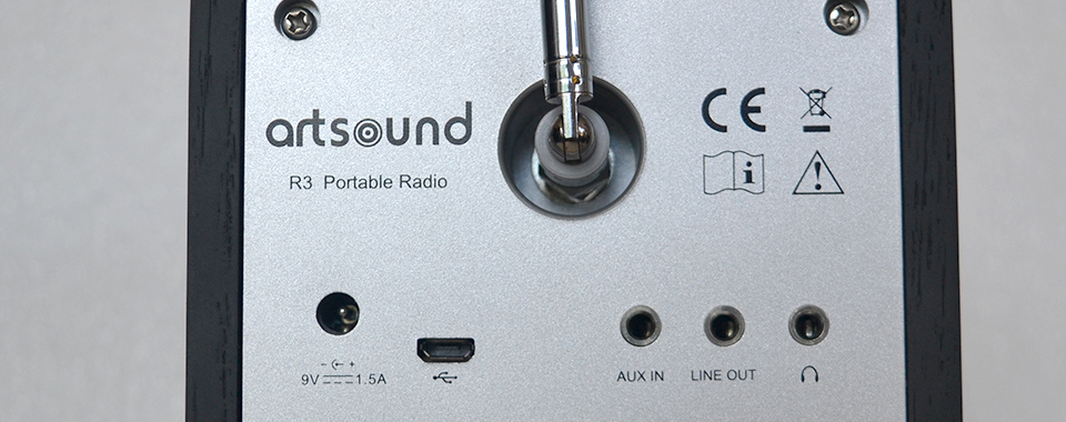 Artsound R3 : des connectiques complètes avec ses entrées et sorties analogiques mini-jack 3.5 mm et sa sortie casque