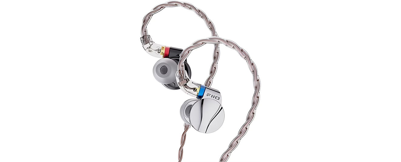 Les accessoires et câbles fournis avec les FiiO FD15