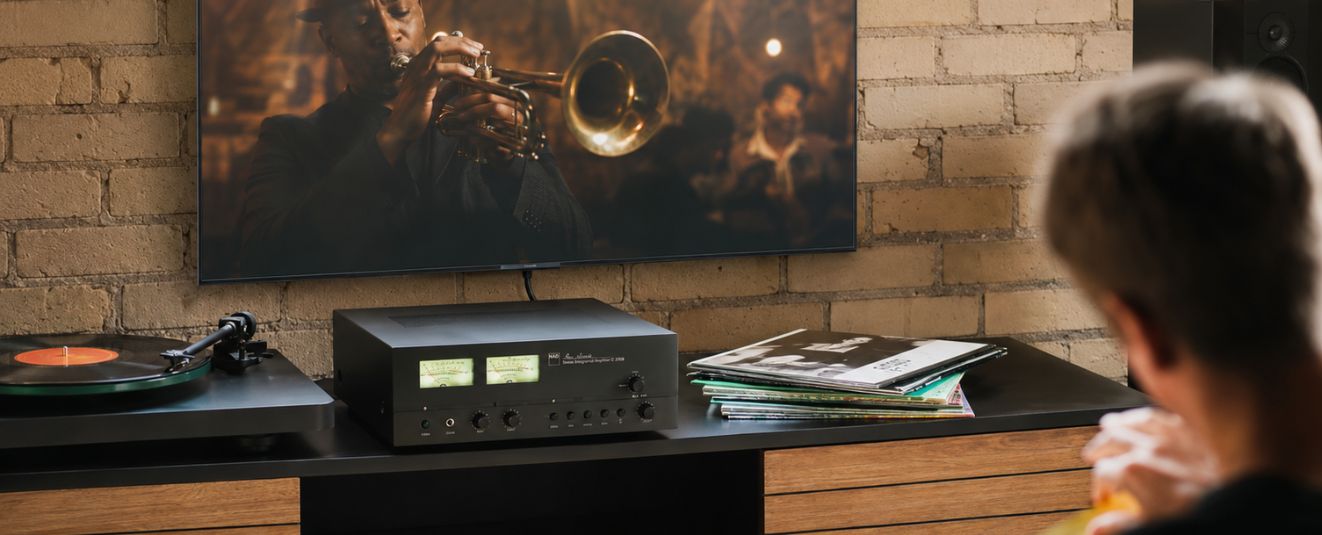 NAD C3030 : Connectique HDMI ARC pour une connexion directe au téléviseur